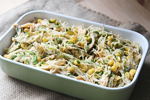 Tavuklu Tel Şehriye Salatası 